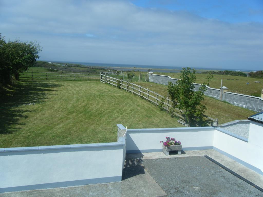 Beezies Self Catering Cottages Grange  ภายนอก รูปภาพ