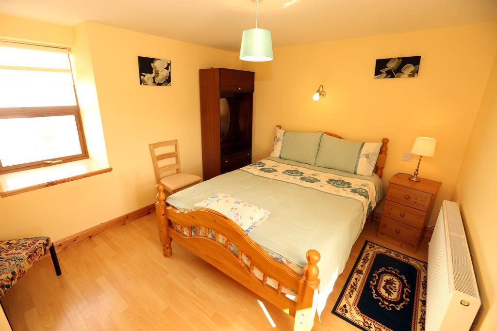Beezies Self Catering Cottages Grange  ภายนอก รูปภาพ