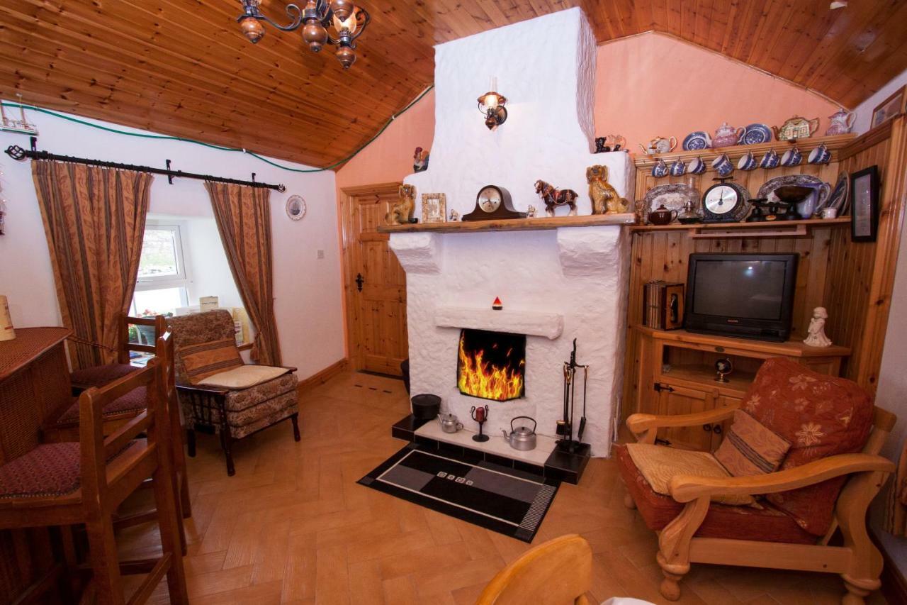 Beezies Self Catering Cottages Grange  ภายนอก รูปภาพ